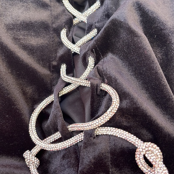 Papaya new vest black with detail like a rhinestone cord . Layer over a blouse. - Picture 2 of 3